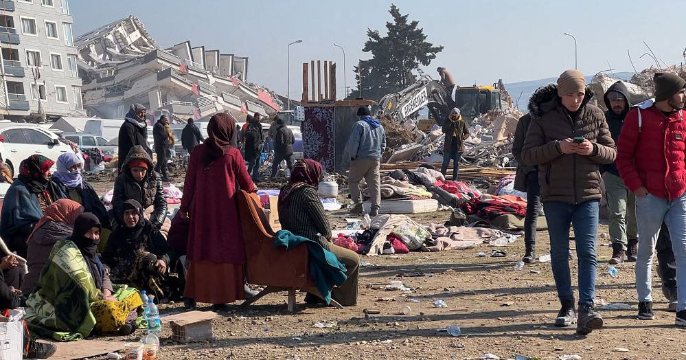 Землетрясение 24. Землетрясение. Турция после землетрясения.