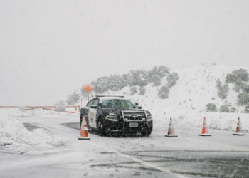 Stratul de zăpadă a depășit doi metri în sudul Californiei. Ninsorile au ajuns și la marginea orașului Los Angeles