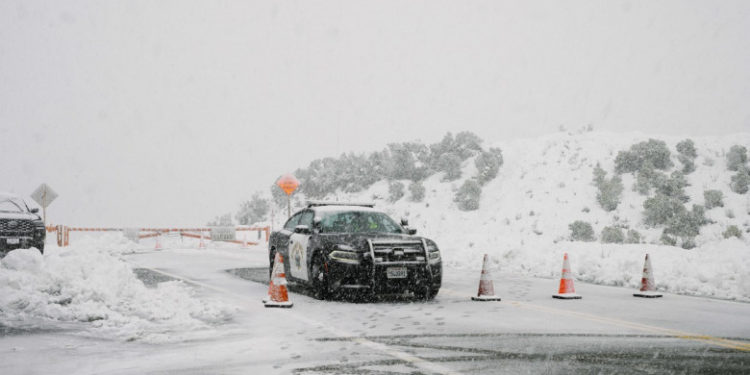 Stratul de zăpadă a depășit doi metri în sudul Californiei. Ninsorile au ajuns și la marginea orașului Los Angeles