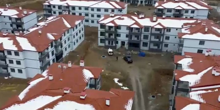 Orașul din Turcia în care supraviețuitorii cutremurelor și-au construit singuri case rezistente. „Stim că nu se vor prăbuși”