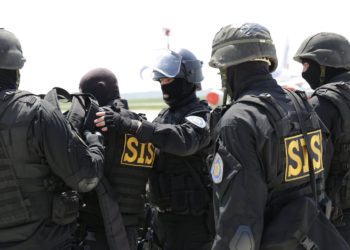 Cinci persoane sunt acuzate de trădare de patrie și spionaj. SIS: Urmau să organizeze destabilizări în masă | VIDEO