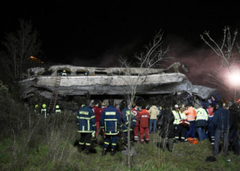 Accidentul feroviar din Grecia: 250 de pasageri au fost evacuați. Se așteaptă ca numărul persoanelor decedate să crească | VIDEO