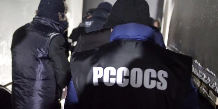 Правоохранительные органы проводят обыски в нескольких населенных пунктах страны