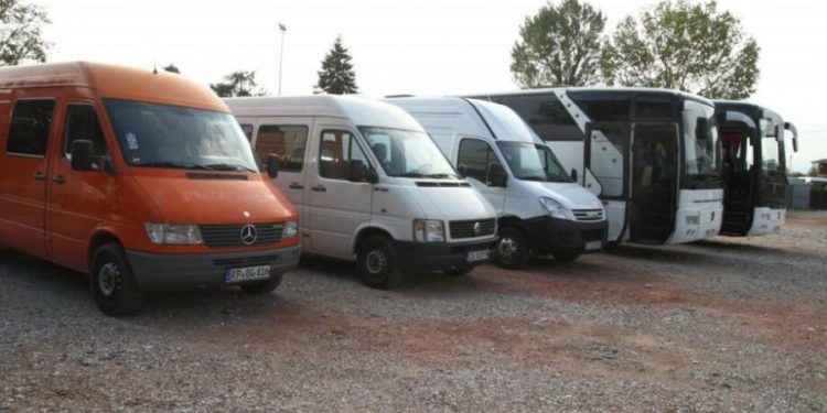 Несколько рейсовых маршруток и автобусов не вышли на линию. В чем причина