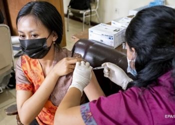 В ВОЗ заявили о значительном снижении смертности от COVID