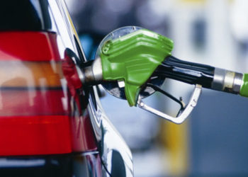 Горючее дешевеет: НАРЭ установило потолок цен на вторник, 21 марта