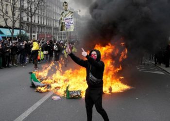 На протестах во Франции задержаны 200 участников беспорядков