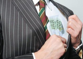 Экс-госсекретарю Минюста грозит 6 лет тюрьмы за коррупцию