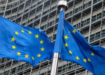 ЕС отложил до 2024 года обязательную оплату 7 евро за разрешение на поездки по безвизу