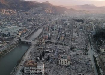 Землетрясение в Турции: 247 человек арестованы