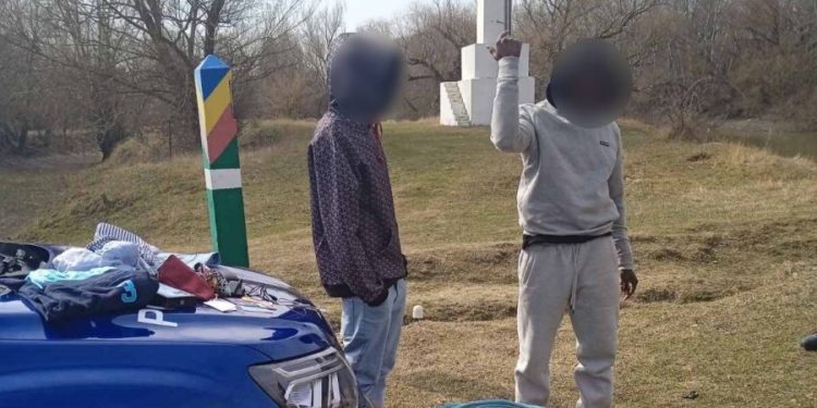 Трое иностранцев планировали незаконно пересечь молдавскую границу