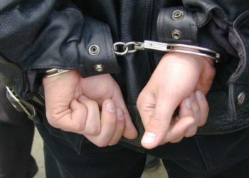 Трое мужчин попытались украсть у жителя столицы 500 тыс. леев