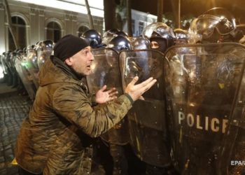 На акции протеста в Тбилиси задержали 66 человек