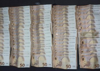 Schemă de corupție la eliberarea permiselor de conducere, documentată de CNA. Lunar, 20 000 de euro erau colectați pentru a mitui unii responsabili de la ASP