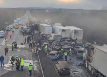Accidentul cu 41 de mașini din Ungaria a fost filmat de camerele de supraveghere. Ce a provocat dezastrul.