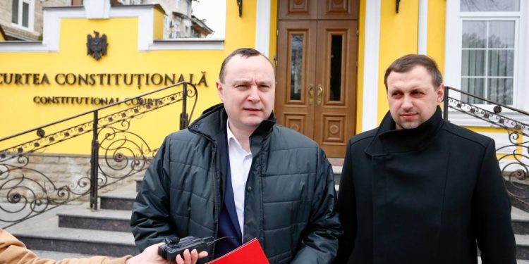 Deputații Blocului Comuniștilor și Socialiștilor Susțin Schimbarea Denumirii Limbii de Stat | VIDEO