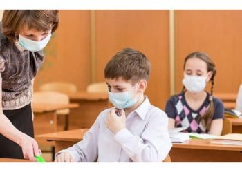 Gripele și virozele sezoniere dau mari bătăi de cap. Peste 10 000 de copii, infectați săptămâna trecută