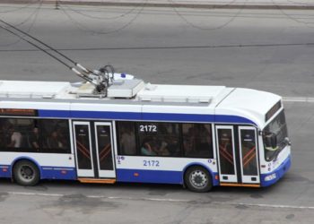 Accident rutier cu implicarea unui troleibuz pe traseul Chișinău-Stăuceni