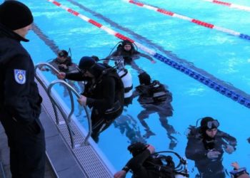 19 salvatori IGSU vor deveni scafandrieri după ce vor absolvi cursul de instruire în domeniu