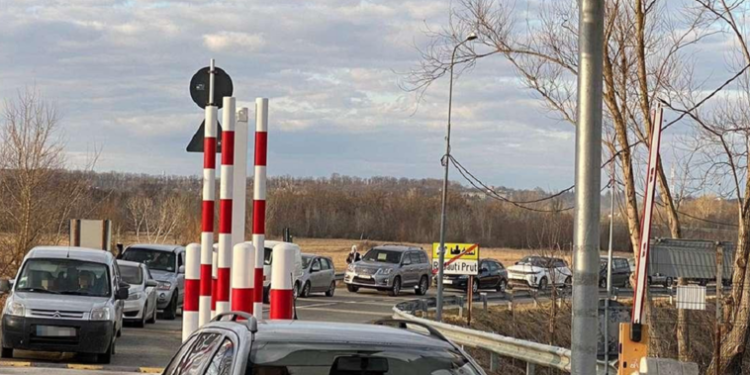 Botoşani: Un bărbat din Republica Moldova care a furat bunuri de 90.000 de euro în Franţa, prins la Răduţi-Prut