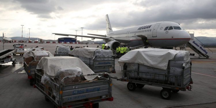 Zborurile spre și dinspre Grecia vor fi paralizate joi de o grevă naţională