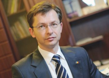 Veaceslav Negruța, consilierul în domeniul economic al Maiei Sandu, a beneficiat anul trecut de onorariu de 1,7 milioane de lei | VIDEO