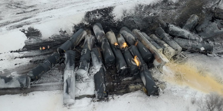 Un tren care transporta etanol a deraiat în SUA iar locuitorii din zonă au fost evacuați. 1.164 de trenuri au deraiat în 2022