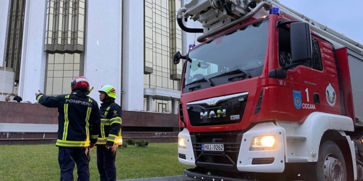 Pompierii, la Președinția Republicii Moldova: A fost declanșată alarma de incendiu