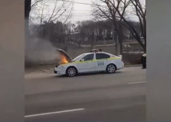 INSP, despre automobilul de serviciu, cuprins din mers de flăcări: Totul s-a întâmplat din cauza unei defecțiuni | VIDEO