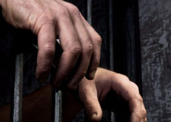 Ar putea să nu facă pușcărie: Magistrații au suspendat pedeapsa șoferului care ar fi tamponat mortal o angajată a primăriei Chișinău în apropiere de Aeroport | VIDEO