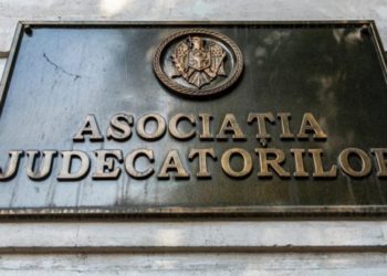 Asociația Judecătorilor din Moldova  și reprezentanții organizației „Vocea Justiției” critică reforma judiciară: Activitatea comisiei Pre-vetting a eșuat, iar modificarea componenței CSM încalcă normele Constituției | VIDEO