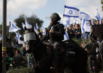 Netanyahu anunță că „suspendă” planul de reformă în justiție care a scos mii de israelieni în stradă