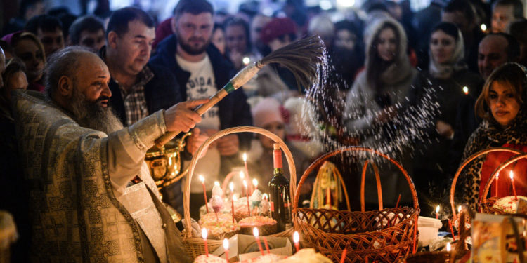 Соцопрос: Пасху в этом году будет отмечать наибольшее число граждан за последние шесть лет. Сколько молдаване готовы потратить на праздничный стол | VIDEO