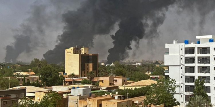 Военный конфликт в Судане нарастает: Нападение на председателя ЕС, боевые действия распространяются на новые территории | VIDEO