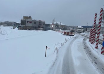 Снегопад в Румынии затруднил движение на границе. Предупреждение Таможенной службы