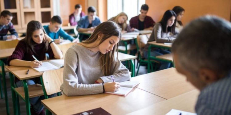 Утвержден список центров для сдачи экзаменов на степень бакалавра