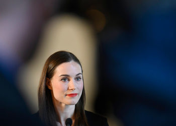 Президент Финляндии принял отставку правительства страны