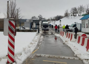 На границе с Румынией два КПП возобновили работу