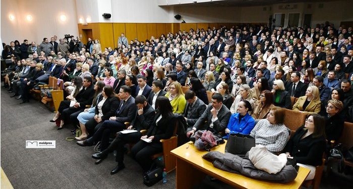 Situație tensionată la Adunarea Generală a Judecătorilor. Președintele ședinței a fost demis, noul conducător fiind ales din a treia încercare | VIDEO