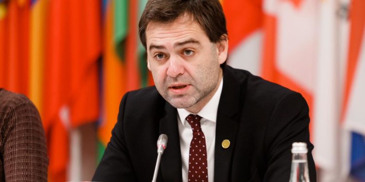 Fără nume și fără dovezi, doar cu declarații politice: Nicu Popescu a anunţat, că UE va impune sancțiuni împotriva „politicienii și oligarhii corupți care încearcă să destabilizeze Moldova” | VIDEO