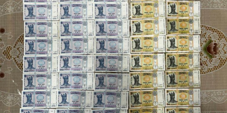 Șase persoane au fost reținute de CNA, la Edineț și Dondușeni, în dosare ce vizează mita percepută la eliberarea permiselor de conducere