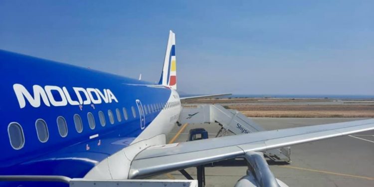 Mai multe zboruri din și spre Chișinău au fost anulate. „Air Moldova” denunță abuzuri din partea Autorității Aeronautice Civile și cere statului să apere compania | VIDEO