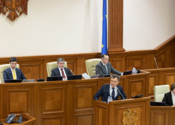 „Transparența decizională – afectată în proporție de 45%”. Promo-LEX, despre ultima ședință a Parlamentului