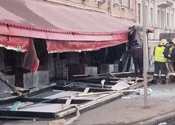 Появилось видео момента взрыва на встрече с Татарским в Петербурге