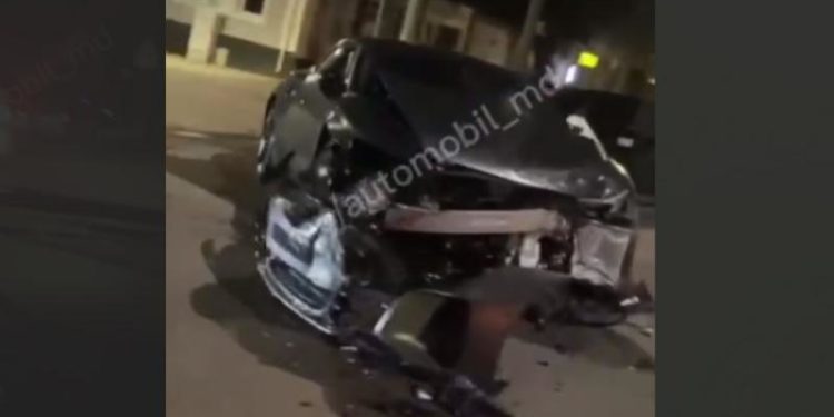 Accident „de lux” în capitală: Un Lexus s-a ciocnit cu un Audi | VIDEO