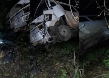 Accident în stânga Nistrului: Un tânăr, spitalizat, după ce a intrat cu mașina într-un stâlp