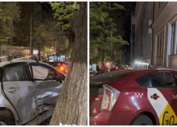 O Toyota s-a ciocnit cu un taxi în capitală: O femeie, transportată la spital
