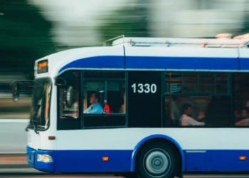 Traficul rutier pe un tronson al străzii București, suspendat astăzi: Cum a fost redirecționat transportul public