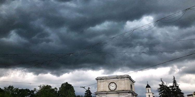 Cer noros, fără precipitații în toată țara: Ce indică termometrele la sfârșit de săptămână