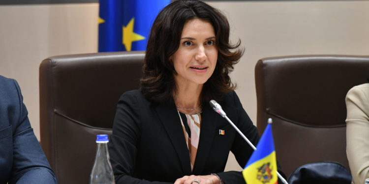 Reprezentanții guvernării PAS califică ambiguu decizia CC, privind panglica „Sfântul Gheorghe”  | VIDEO